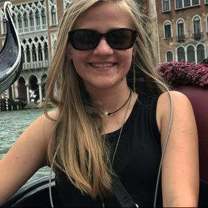 Meet your Posher, Katie